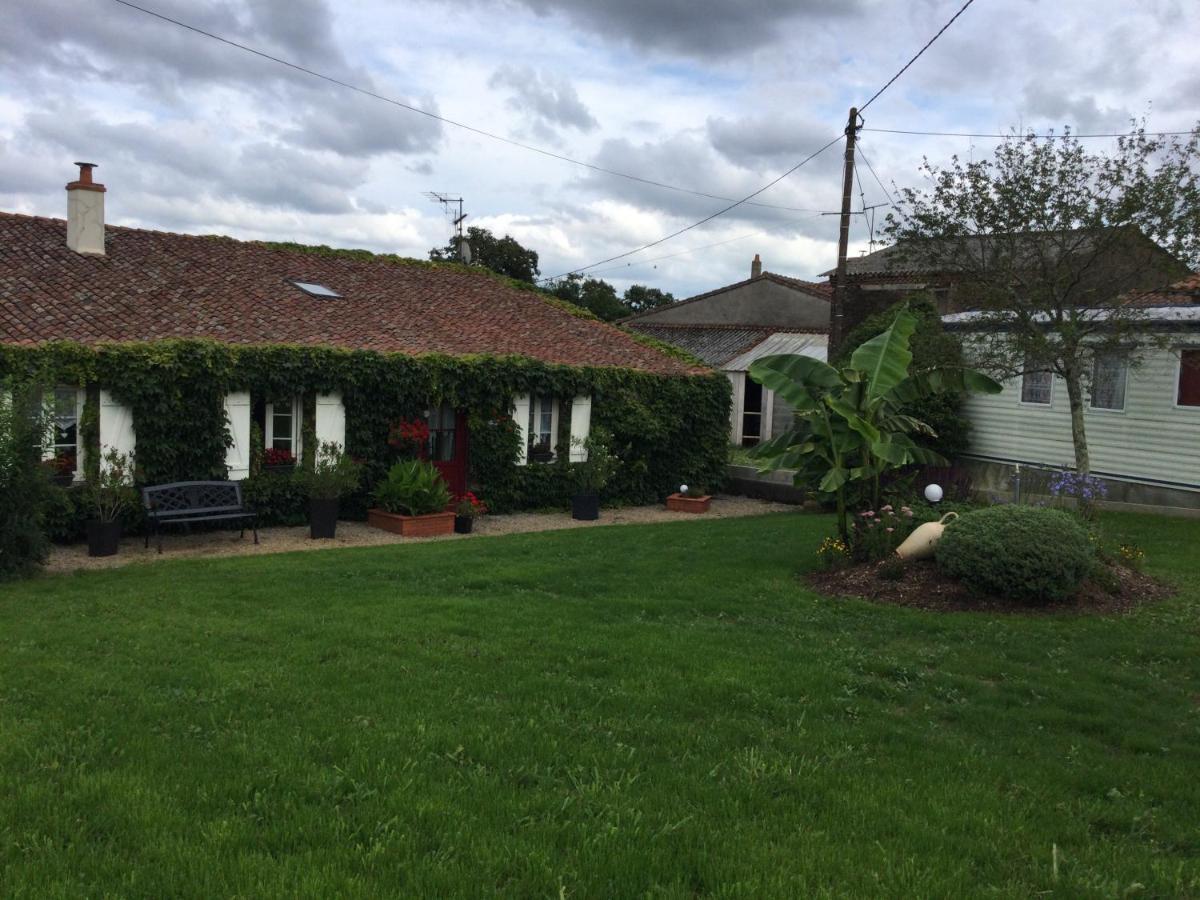 Ouche De Gravoire Gite Vallet Exterior photo